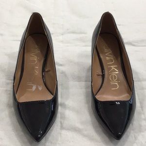 CALVIN KLEIN Pointed Toe Pumps